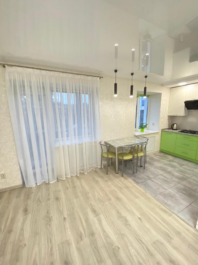 Suite Mira Avenue Center Двухкомнатная Квартира В Центре Возле Тц Цум Чернихив Екстериор снимка